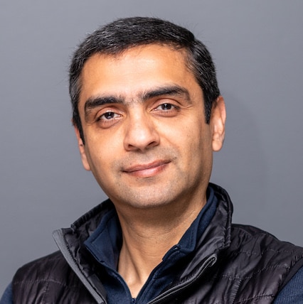 Vikram Khosla headshot